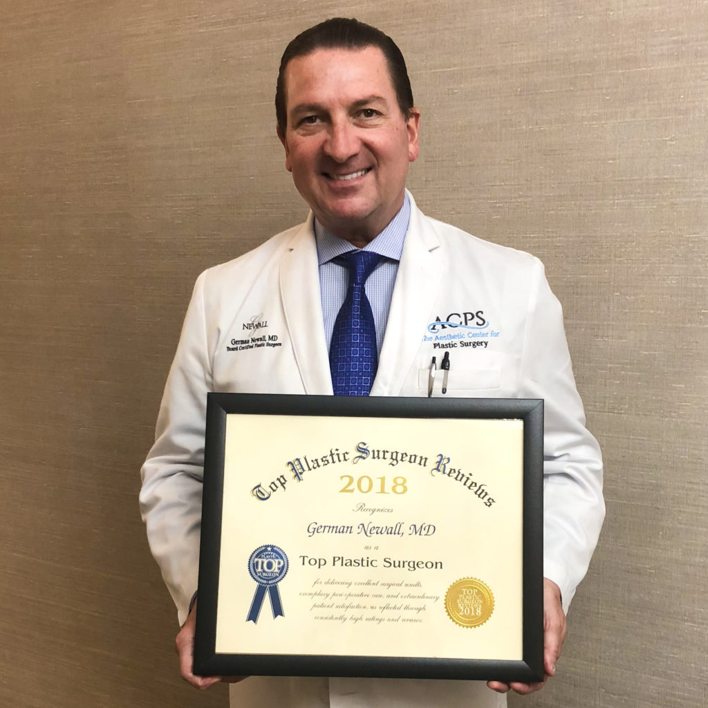 Dr. Newall has earned the distinction of “Top Plastic Surgeon“. This award goes to plastic surgeons who are certified by the American Board of Plastic Surgery. This prestigious award was earned through reviews left by patients expressing their satisfaction with Dr. Newall. Not only have Dr. Newall’s exceptional surgical results impress his patients, but the attention Dr. Newall and his team give their patients’ care each step of the way.